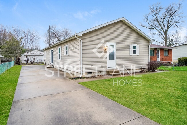 Building Photo - Charming 3 Bedroom in Whitehall!