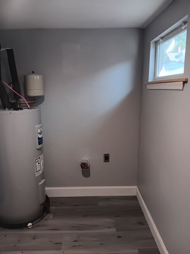 Building Photo - Renovated 3 Bed 2 Bath Single-Family Home in Aberdeen