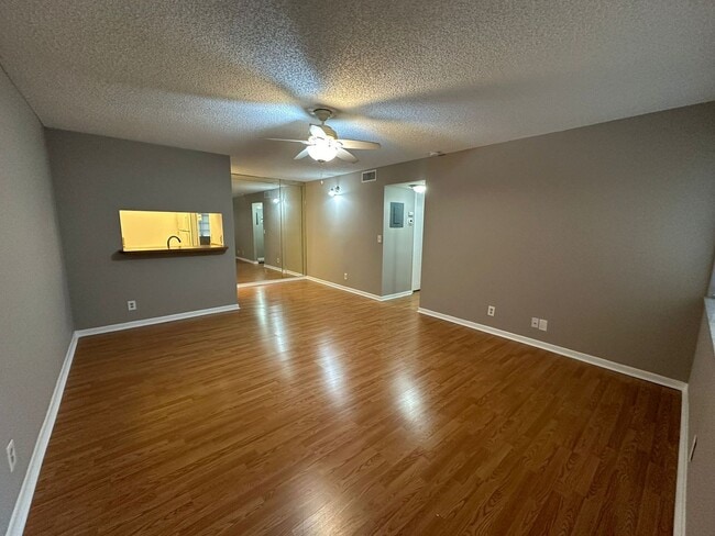Building Photo - Beautiful 2/2 Unit at Lakewood Village at ...