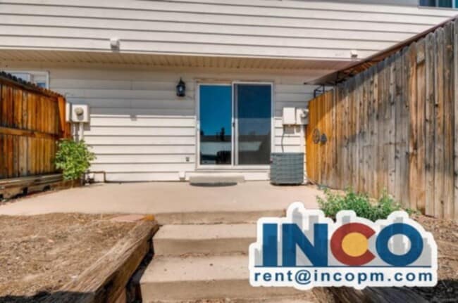 Building Photo - 14069 E Jewell Ave