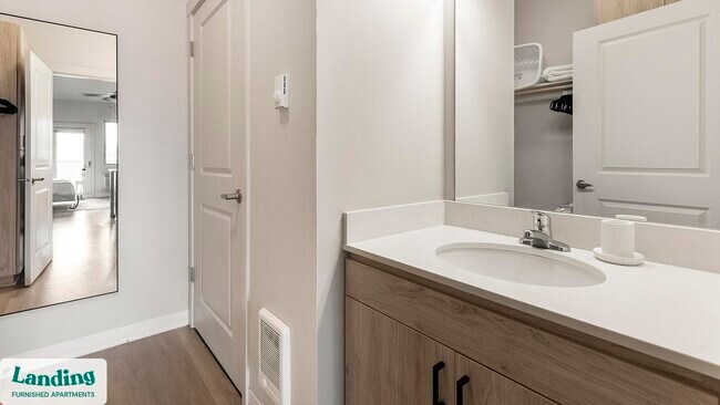 Building Photo - 2145 Molalla Rd