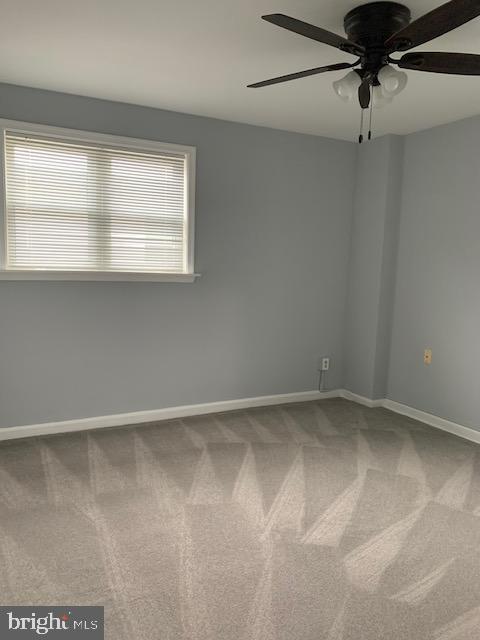 Building Photo - 3004 St Clair Dr