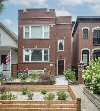 Building Photo - 3834 N Hermitage Ave