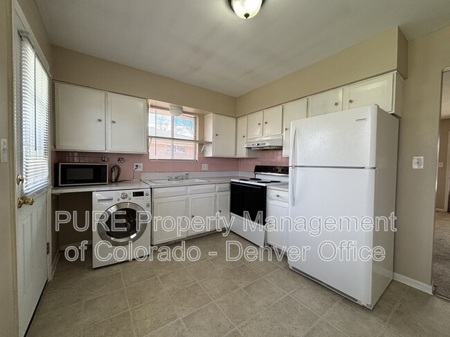 Building Photo - 150 S Cody Ct
