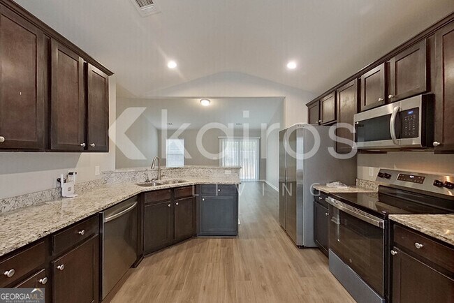 Building Photo - 104 Bluff Rd