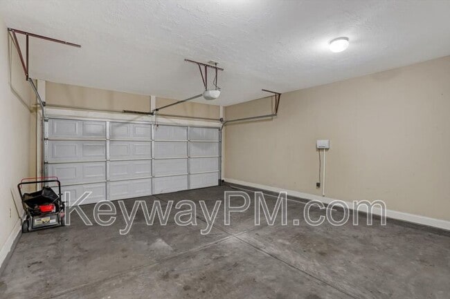 Building Photo - 219 Kickham Ln