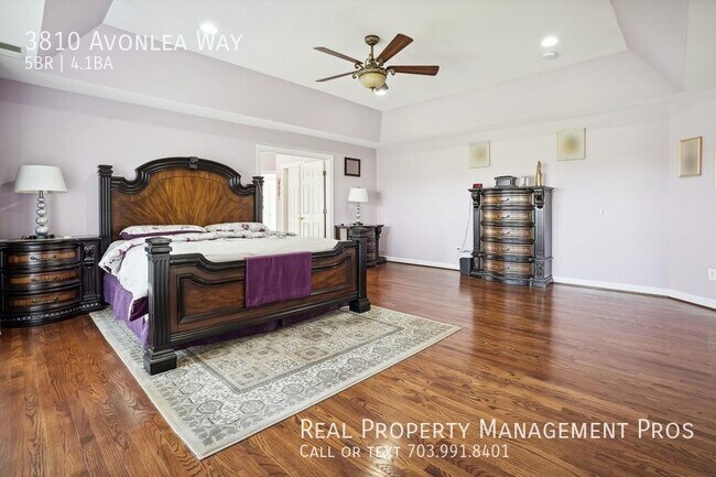 Building Photo - Gated Community, 10 Acres