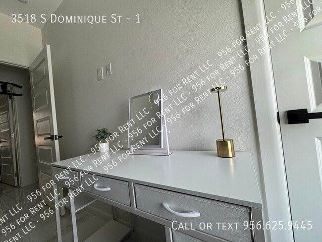 Building Photo - 3518 S Dominique St