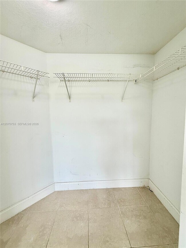 Building Photo - 4171 San Marino Blvd