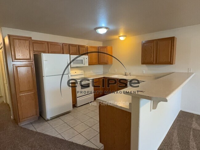 Building Photo - 497 Coronado Ct