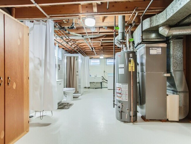 Building Photo - 12625 Monterey Ave S