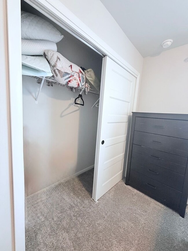 Building Photo - 3 Bed / 2.5 Bath Brand New House in Waunakee, WI!