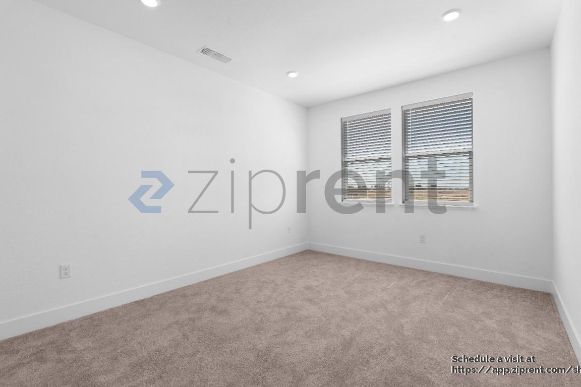 Building Photo - 8088 Monterey Pebble Wy