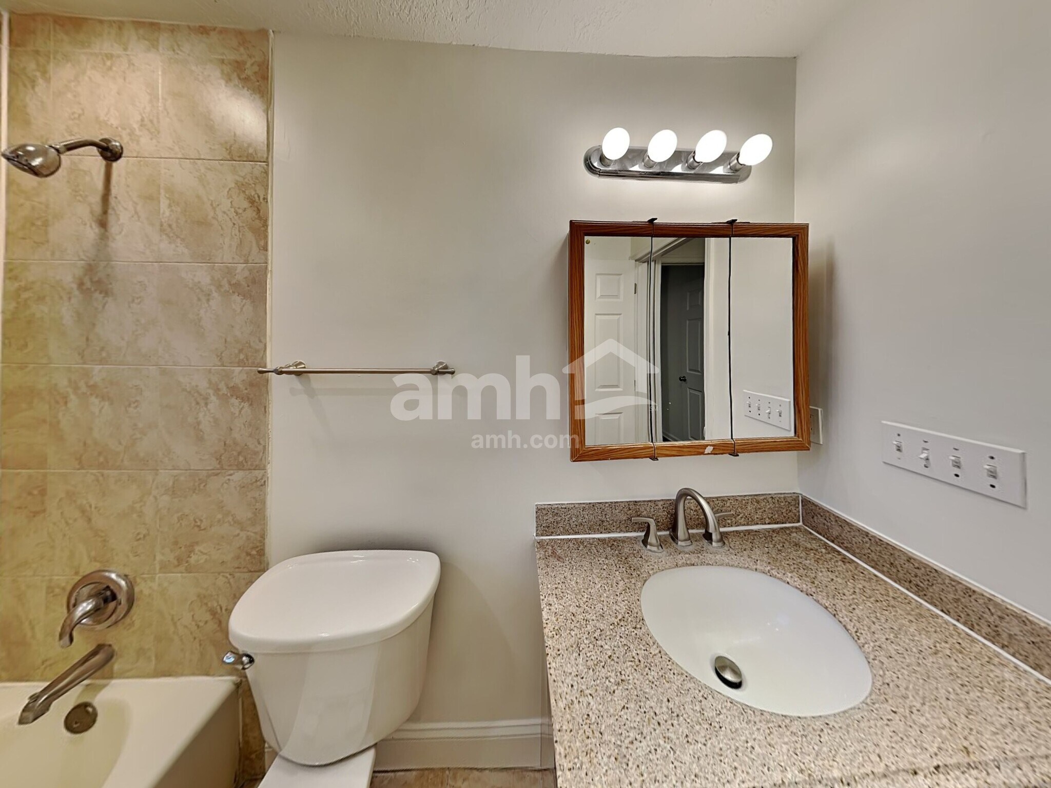 Building Photo - 4539 Antler Hill Dr E