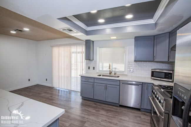 Building Photo - Beautifully Maintained 3Bdm 1.5Ba Home Nes...