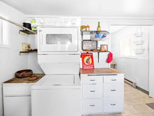 Building Photo - Cozy 1-Bedroom Rental – All Utilities Incl...