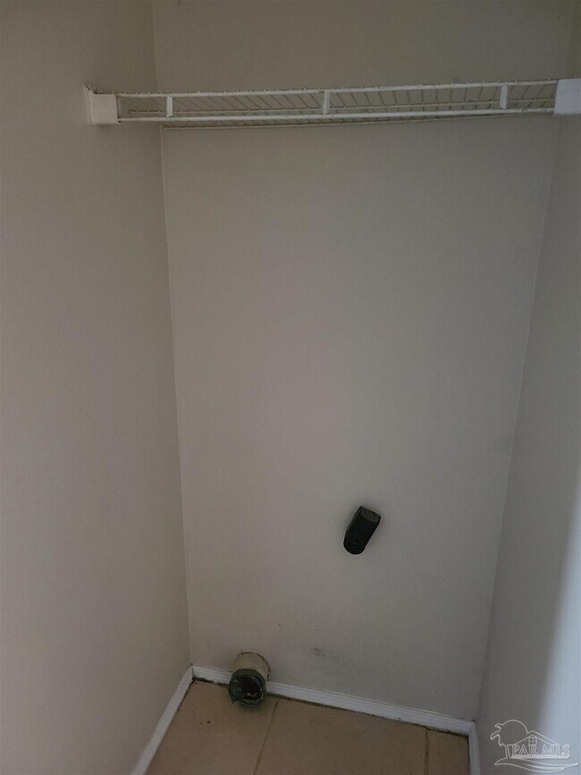 Building Photo - 137 Mirabelle Cir