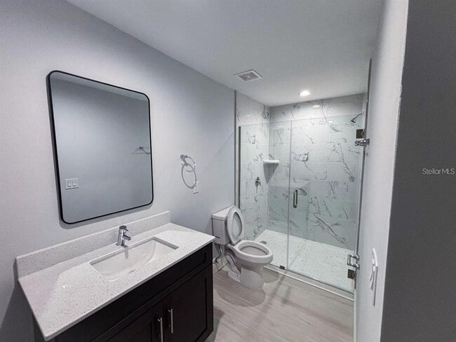 Building Photo - 8511 Dinnano St