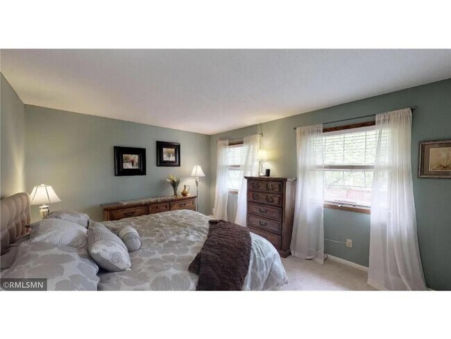 Building Photo - 10301 Boundary Creek Terrace