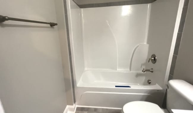 Building Photo - Room in House on Hanover Ct