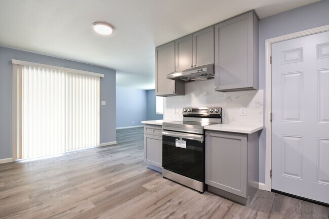 Building Photo - 2351-55