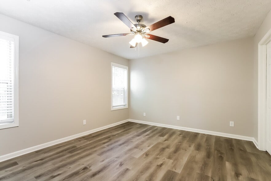 Building Photo - 3130 Sentinel Pkwy