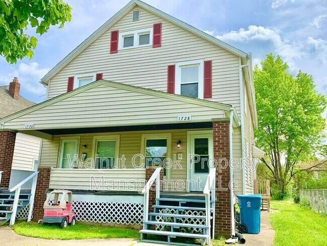 Primary Photo - 1728 -1730 E 30th