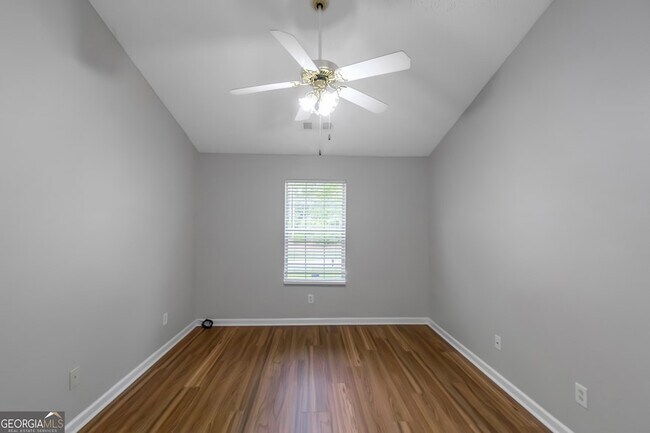 Building Photo - 97 Livingston Ln