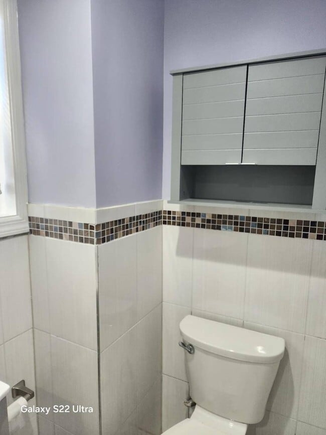 Building Photo - 241-05 Mayda Rd