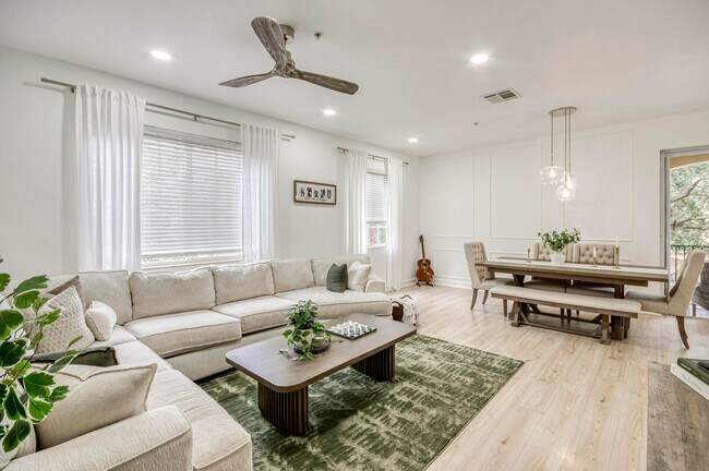 Building Photo - 1403 W Wickham Cir