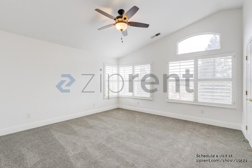 Building Photo - 430 Antelope Ridge Way