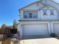 Building Photo - North Valley - 3 Bed 2 Bath - Near Water P...