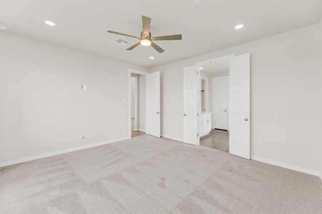 Building Photo - 324 Amista Dr