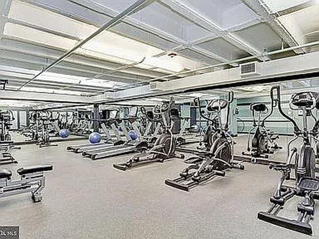 Building Photo - 1101 3rd St SW