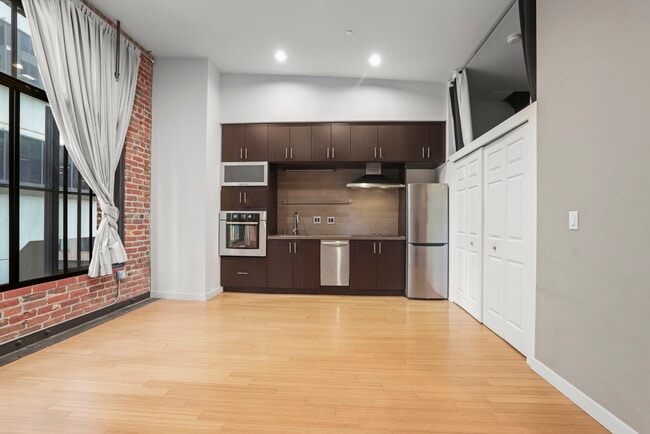 Building Photo - 16 Jessie St