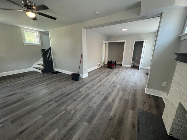 Building Photo - 3826 Avondale Ave