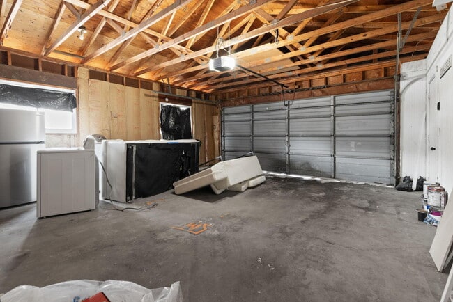 Building Photo - 655 Ferndale Ave