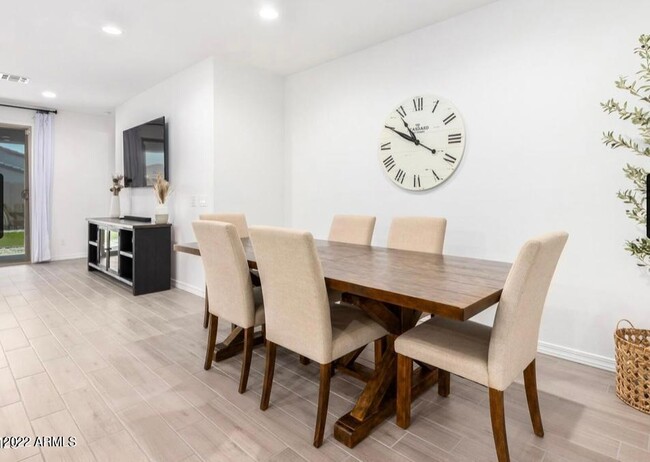 Building Photo - 8229 E Jan Ave