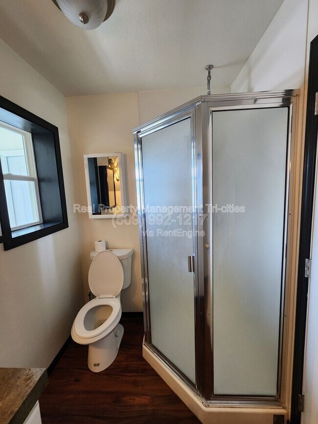 Building Photo - 721 S Union St