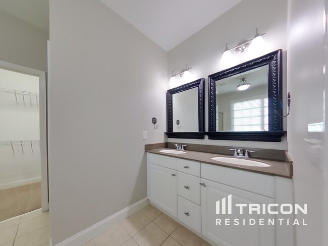 Building Photo - 46 Coopers Glen Dr SW