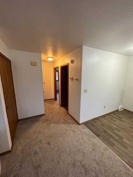 Building Photo - 228 Princess Dr