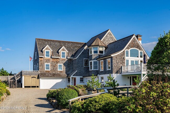 Building Photo - 1525 Ocean Ave