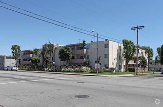 Building Photo - 15050 Burbank Blvd
