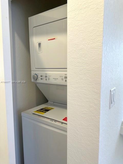 Building Photo - 2582 SE 29th St