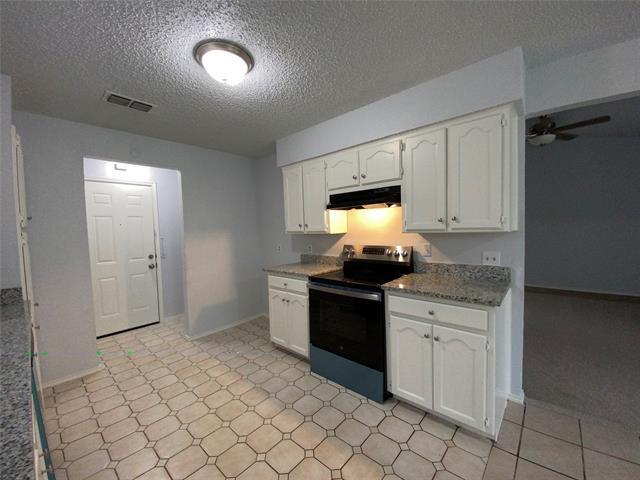 Building Photo - 5504 Pineridge Dr