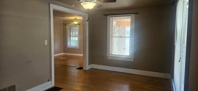 Living Room - 1813 East Greenwich Ave