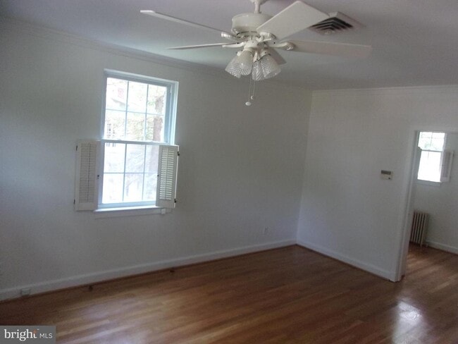 Building Photo - 1114 S Oakcrest Rd