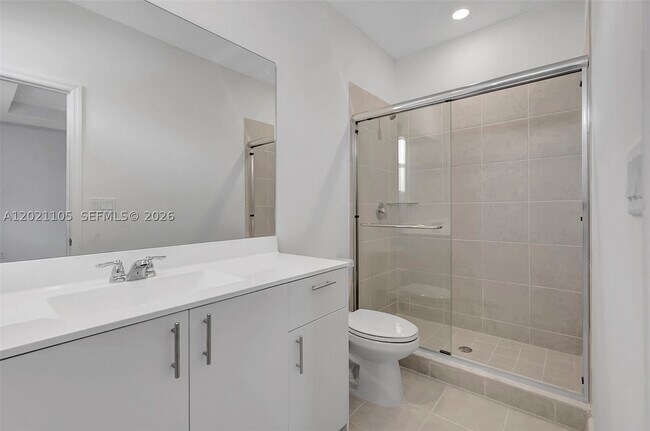Building Photo - 2854 SE 25th Ave