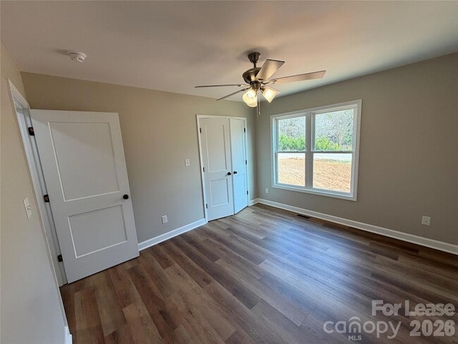 Building Photo - 1296 Micol Rd