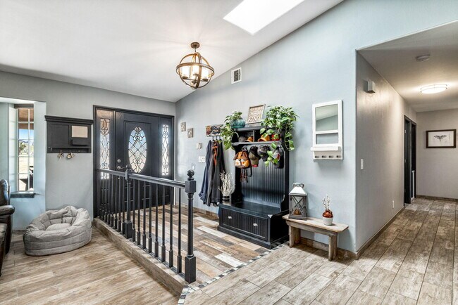 Building Photo - 51025 Burns Canyon Rd